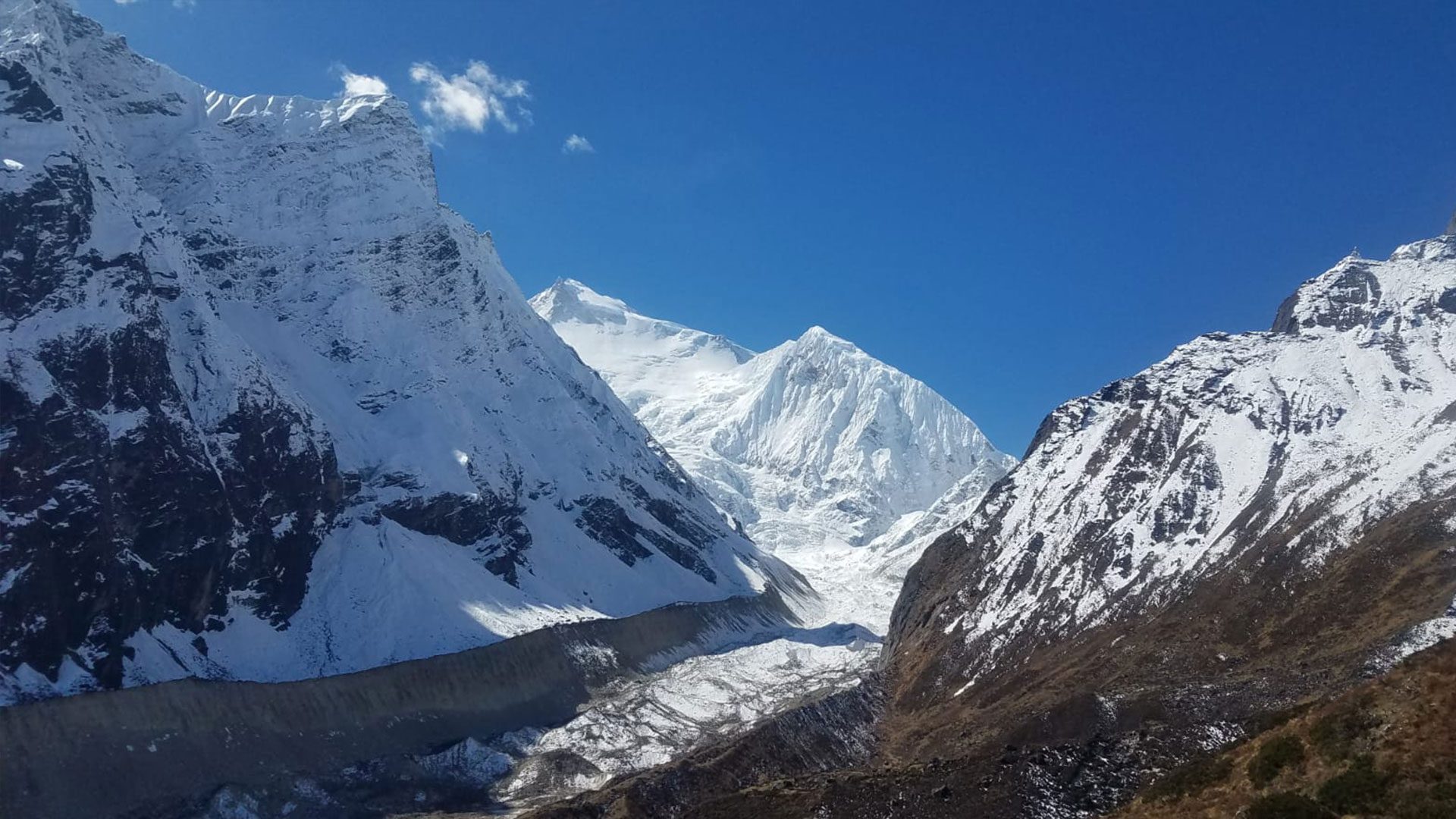 manaslu circuit trek amazing