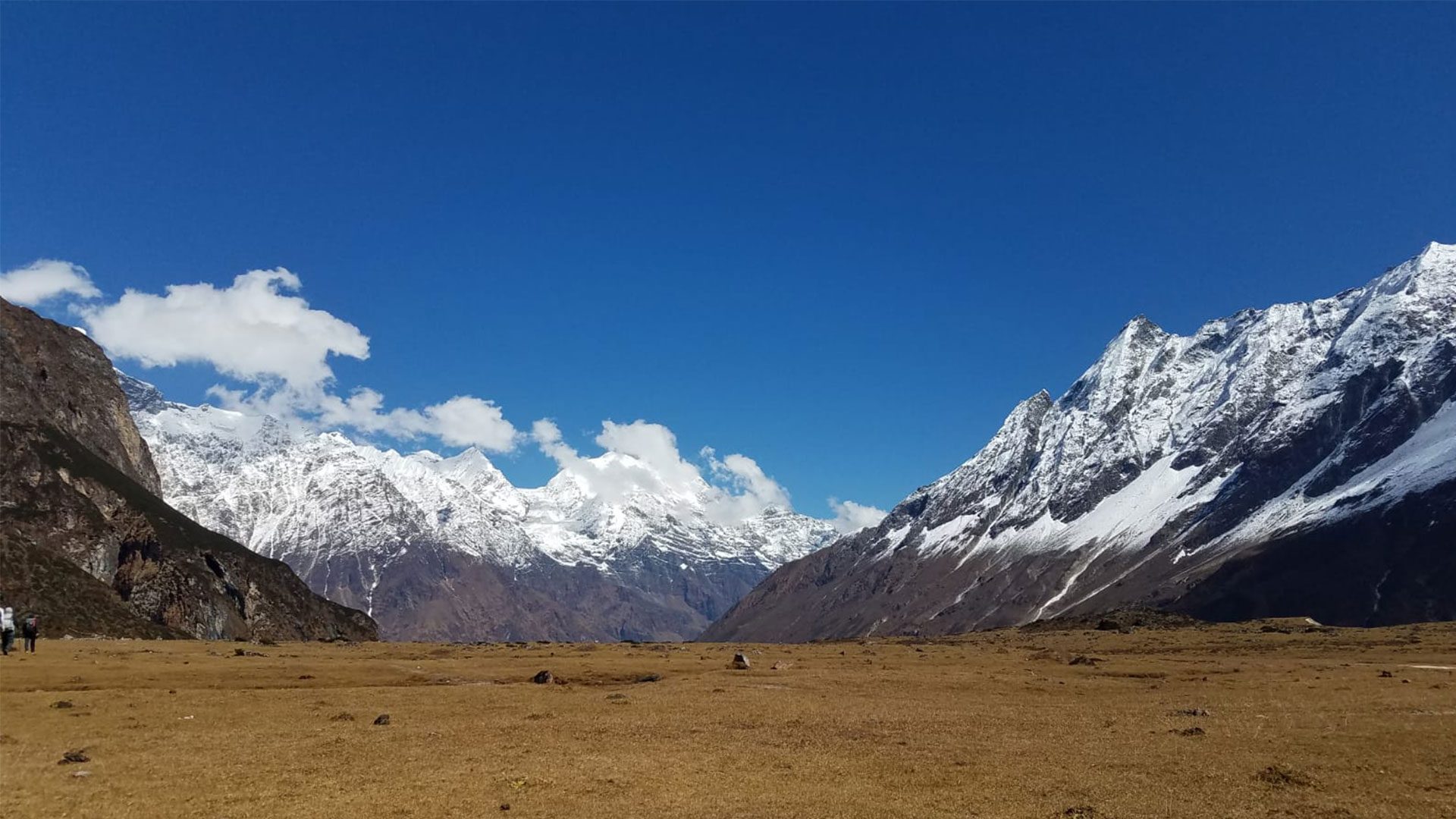 13 days manaslu circuit trek cost