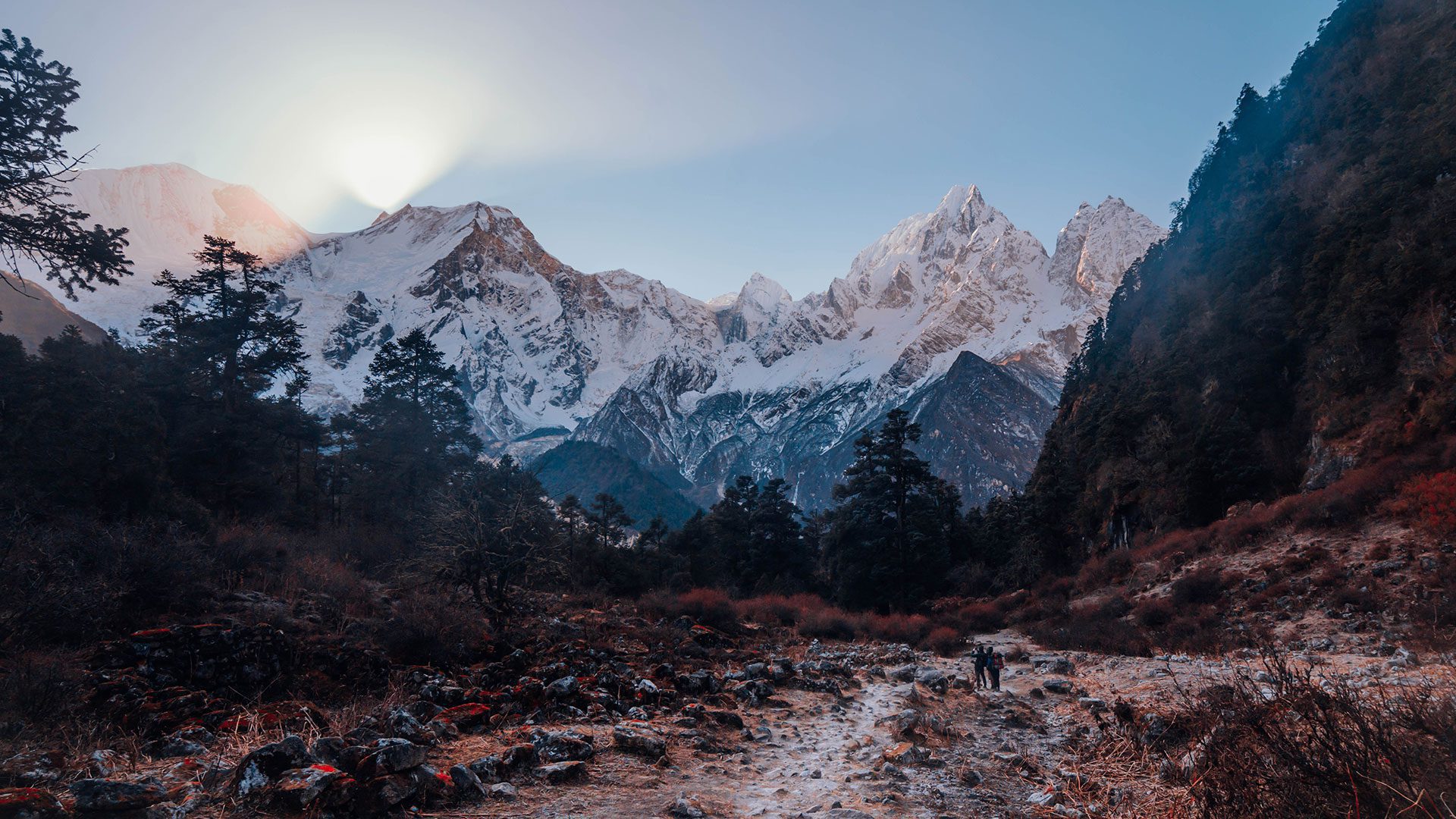 Manaslu Circuit Trek Scenes