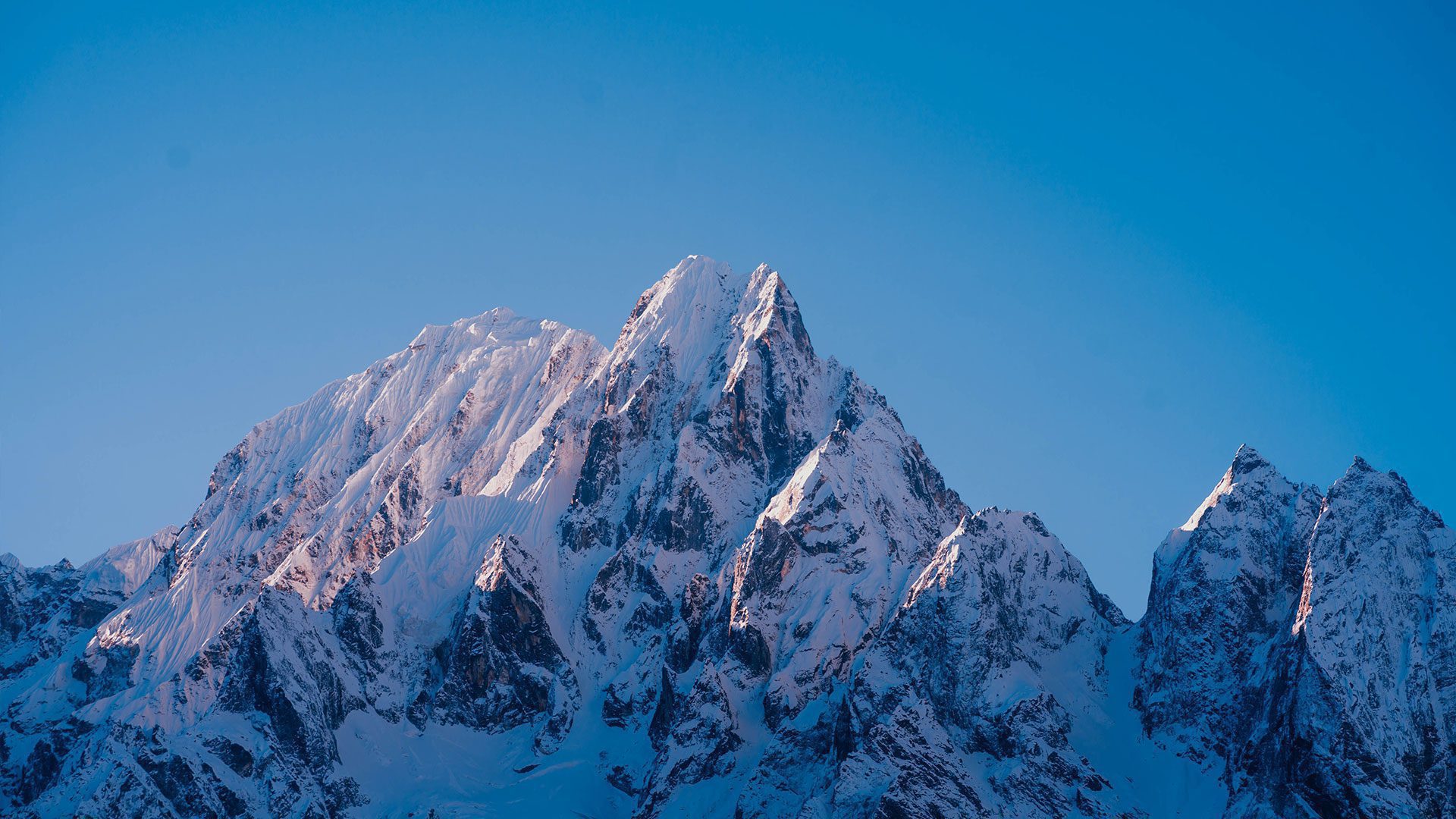 manaslu circuit trek images