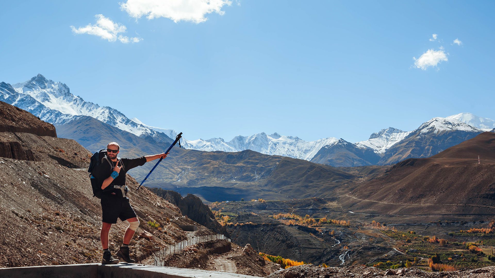 Client enjoying the mountain view during Annapurna Circuit Trek