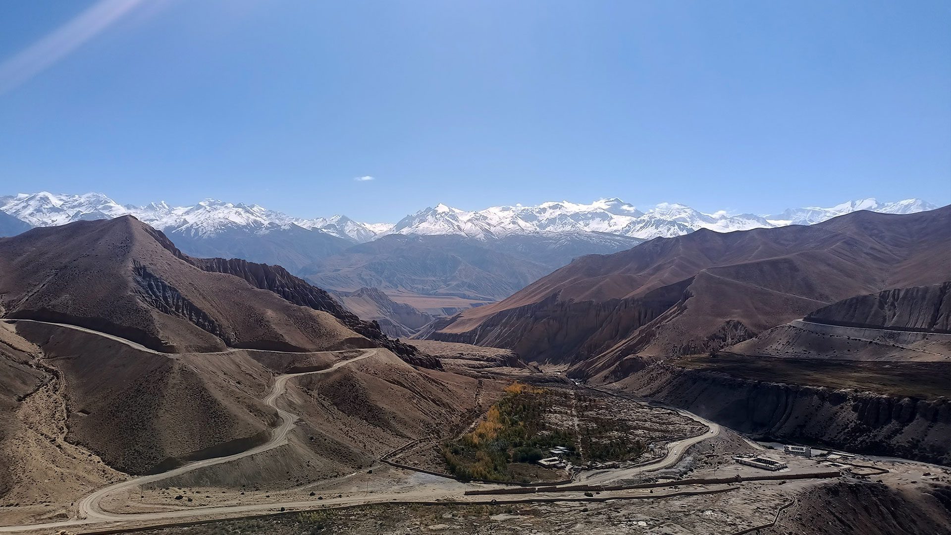 Upper Mustang trek from Pokhara mountains