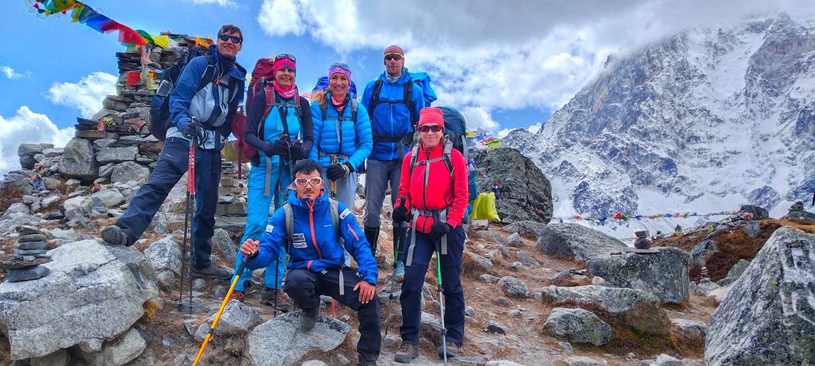 sherpa-during-ebc-trek