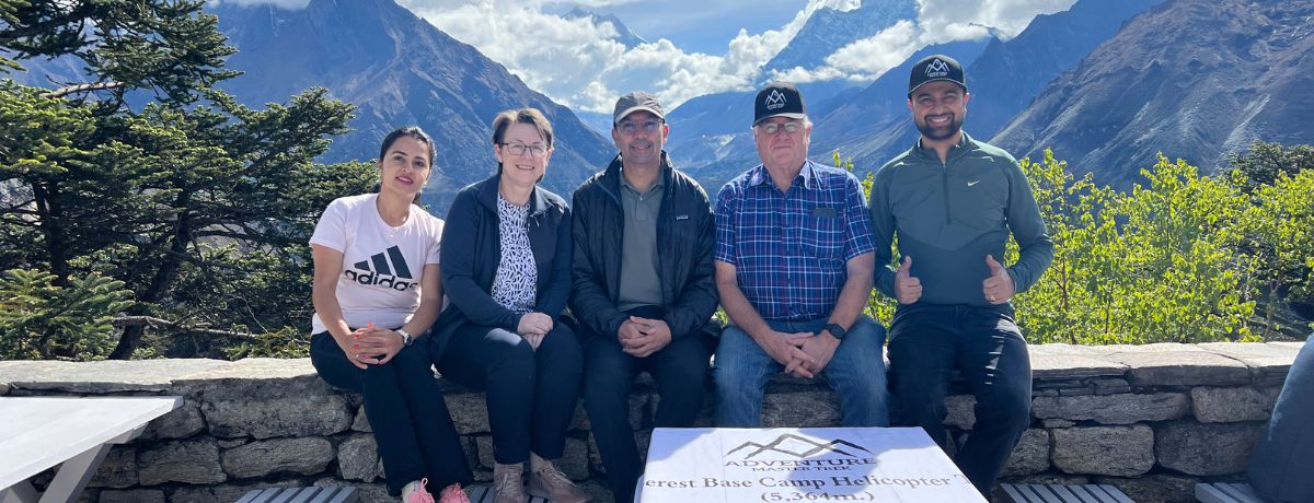 group heli tour to ebc