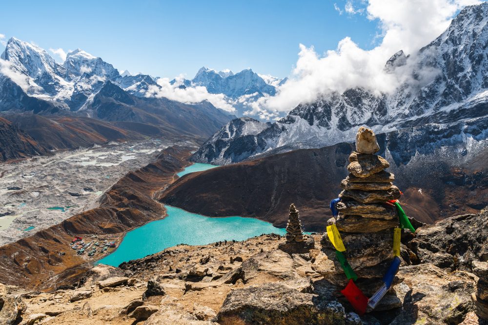 EBC with Gokyo Lake Trek beauty