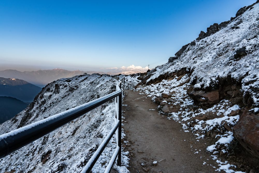 Langtang Gosaikunda Trek winter trail