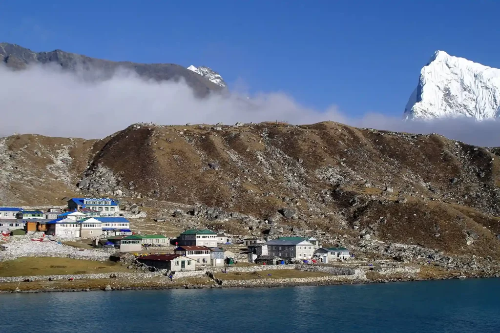 gokyo lake trek