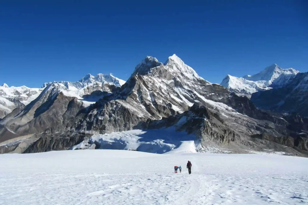 mera peak climbing