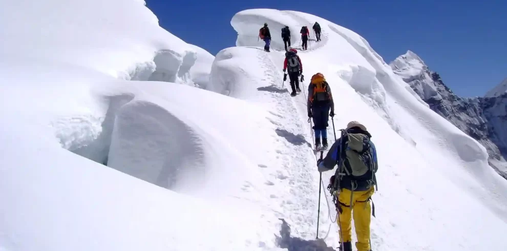 mera peak climbing