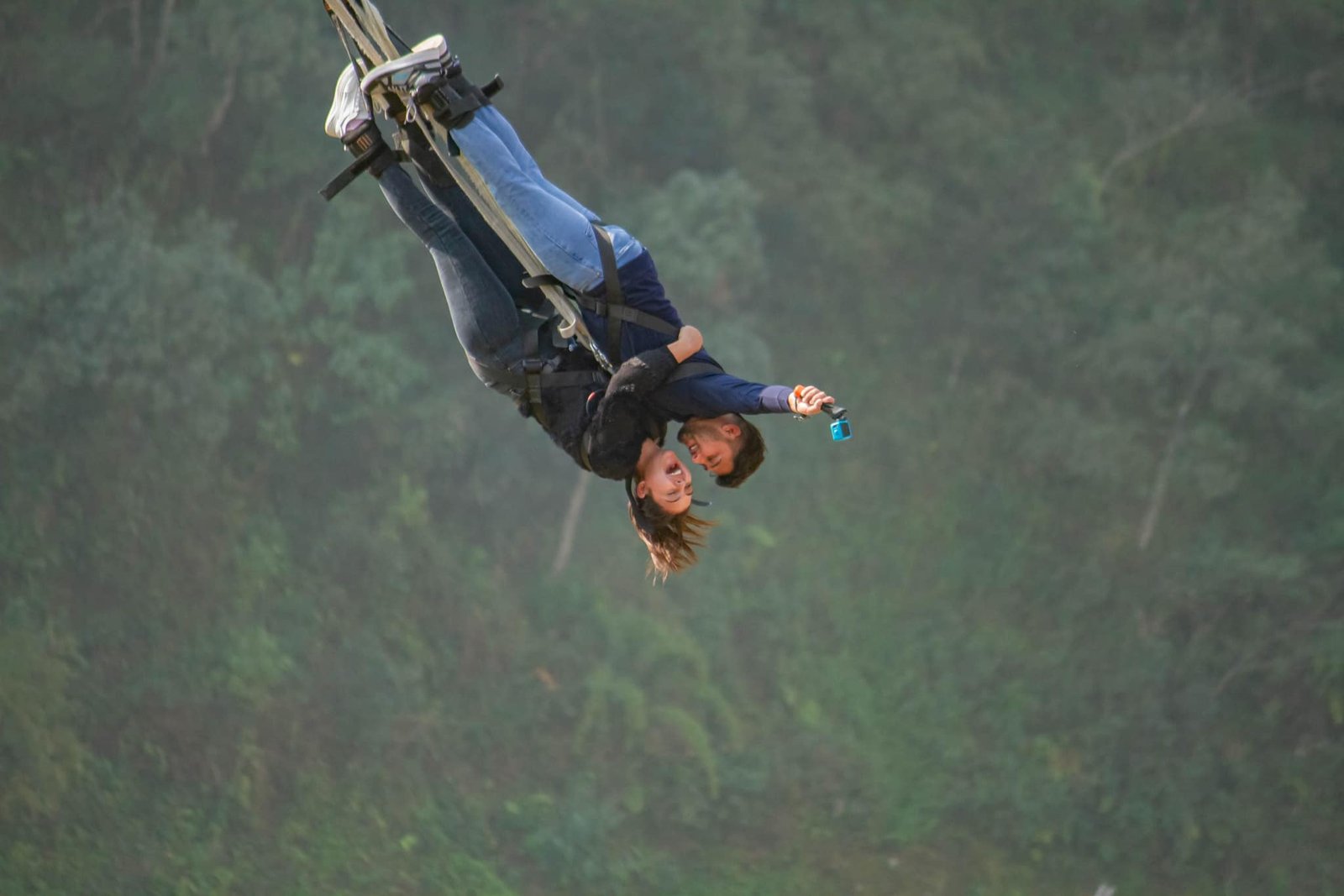 bungee jumping in pokhara dive